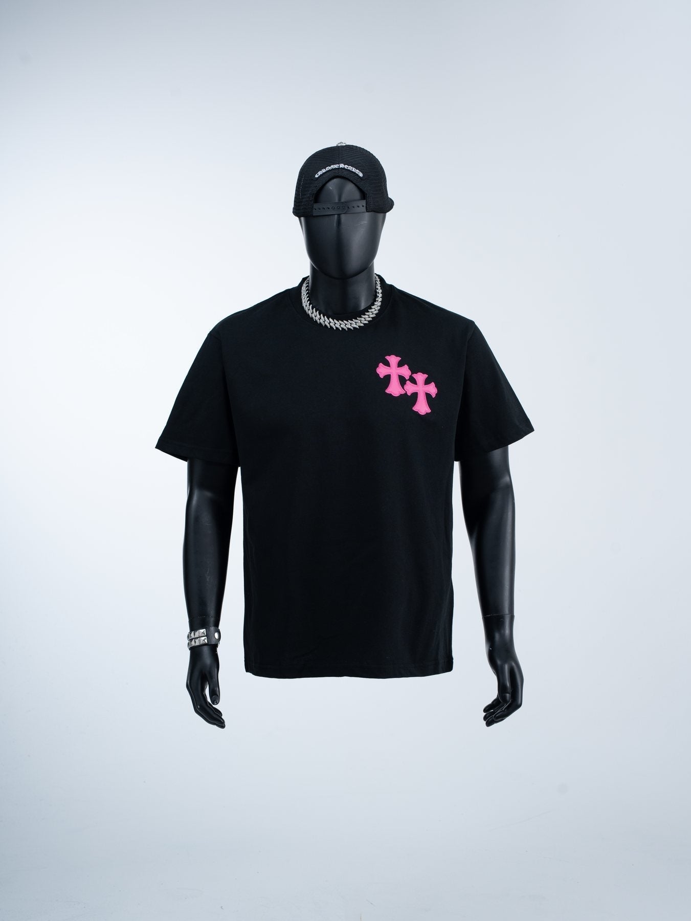 Chrome Hearts Cross Graphic Short-Sleeve T-Shirt — model