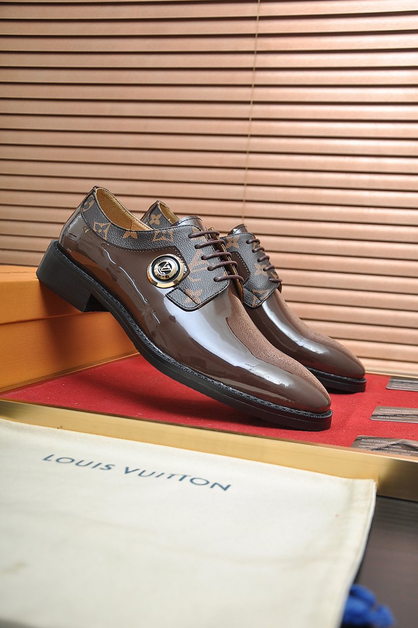 Louis Vuitton Patterned-Trim Lace-Up Dress Shoes — front