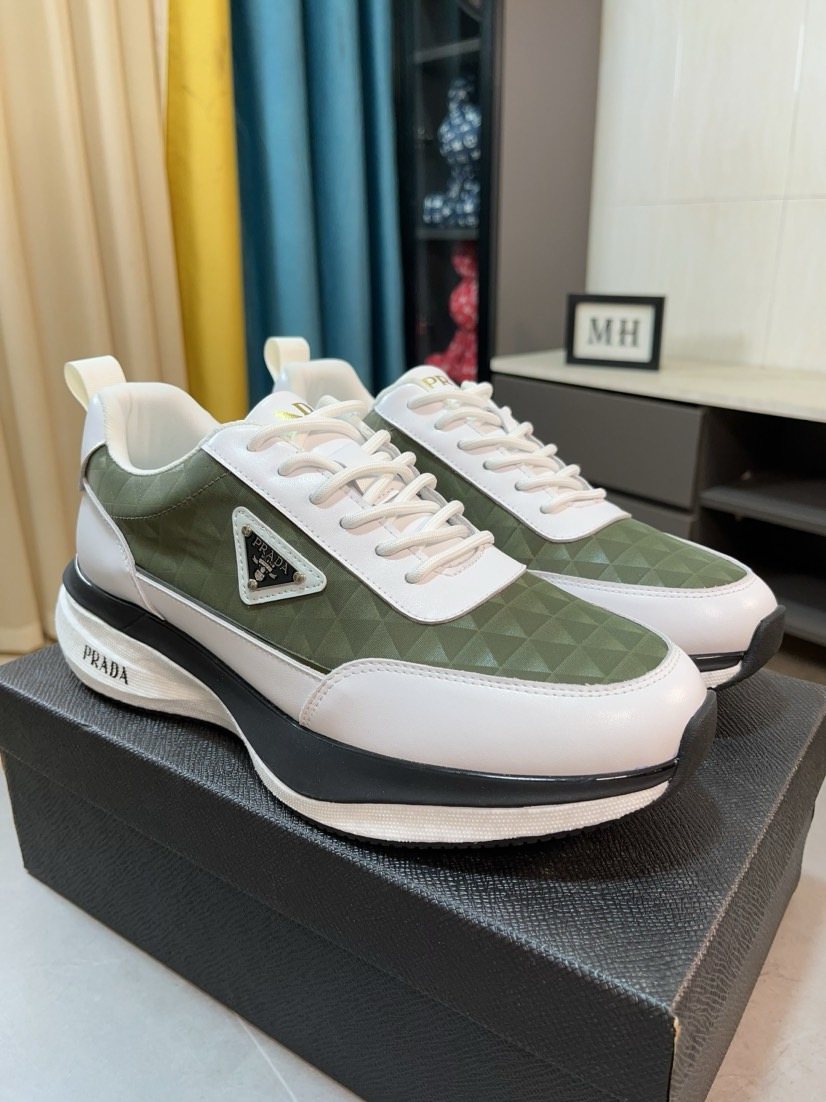 Prada Diamond-Pattern Low-Top Sneakers — front