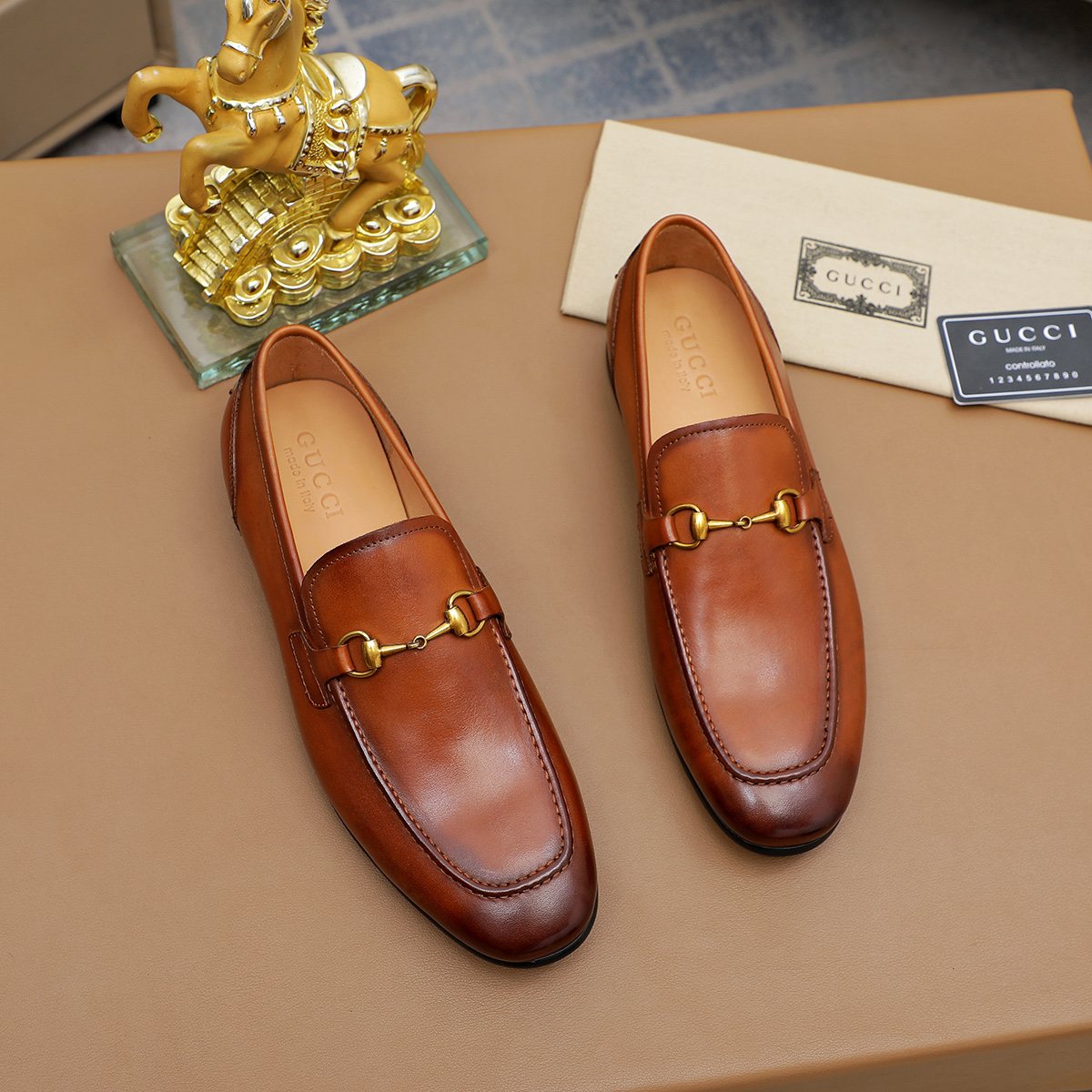 Gucci Bit-Detail Slip-On Loafers — front