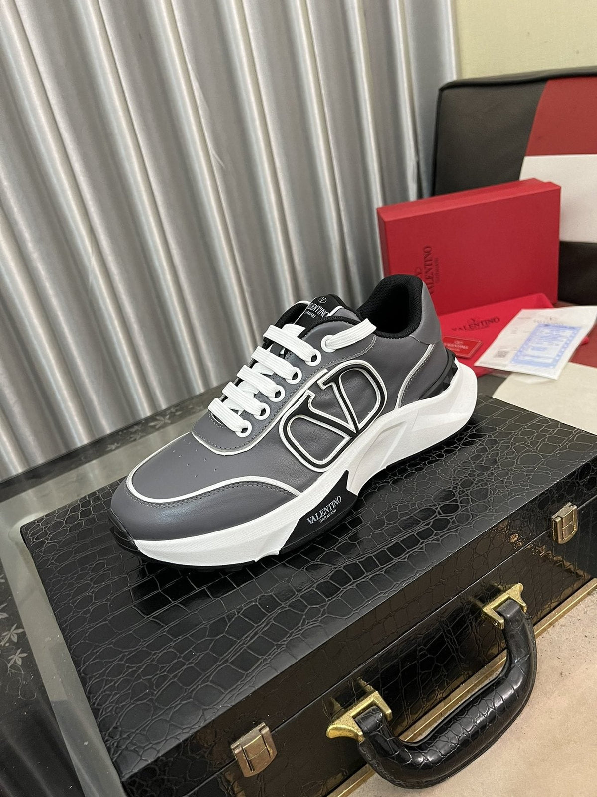 Outlined Emblem Low-Top Sneakers — front