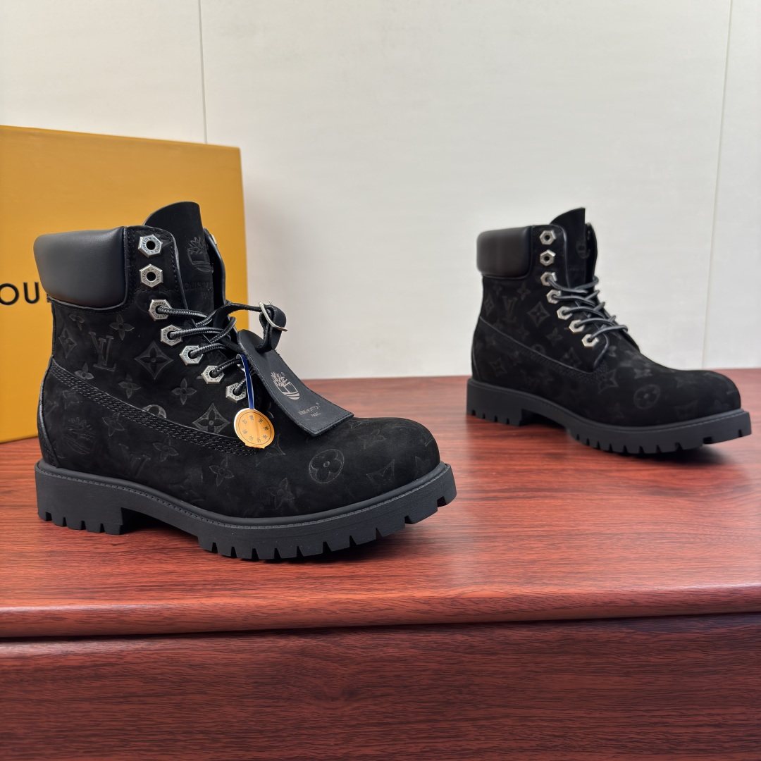 Men's Embossed Lace-Up Work Boots — front