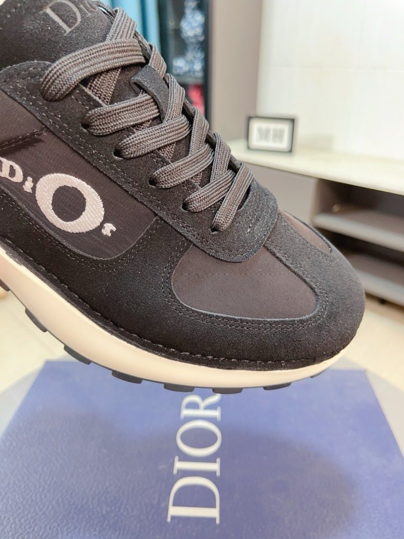 Dior Paneled Lug-Sole Sneakers — detail