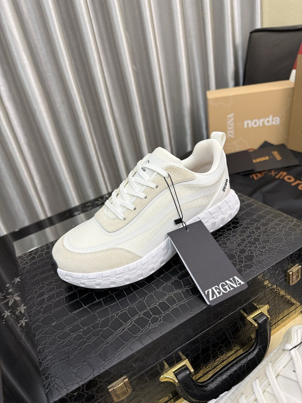 ZEGNA 001 Low-Top Running Shoes — front