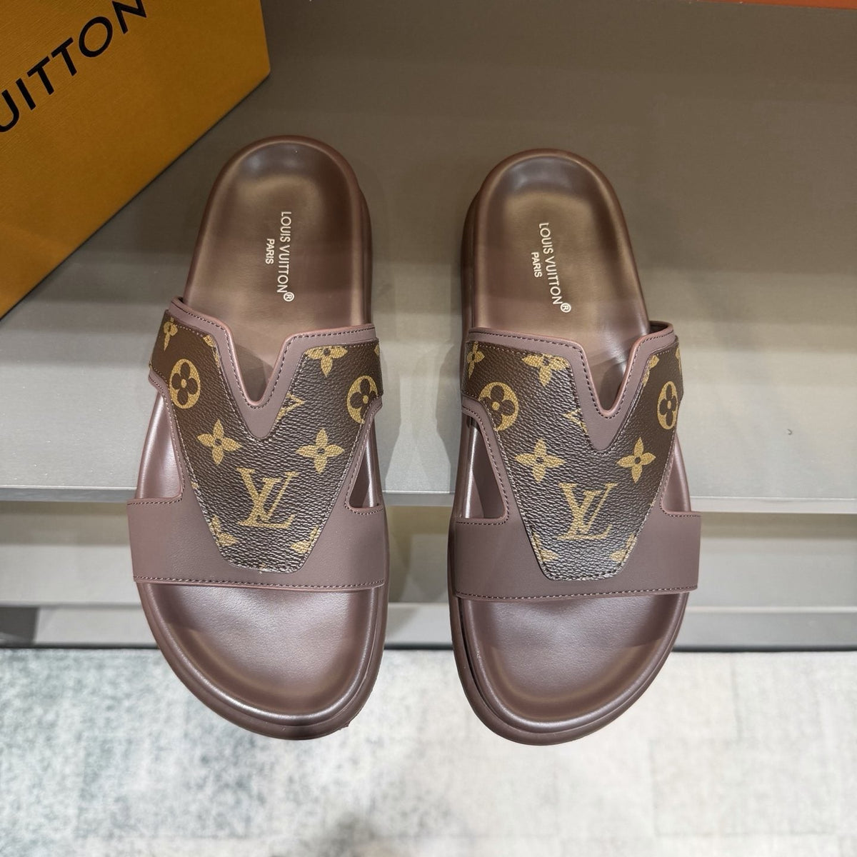 Louis Vuitton Oasis Men's Slide Sandals — front